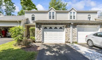 3 Woodside Dr, Albany, NY 12208