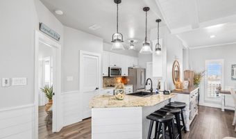 104 Bay Hbr, Aransas Pass, TX 78336