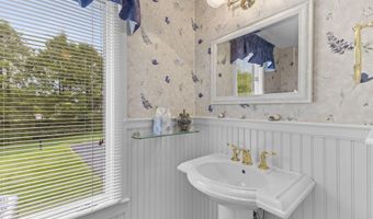376 Flint St, Barnstable, MA 02630