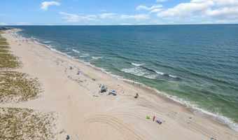 21 W Magnolia Ave, Beach Haven, NJ 08008