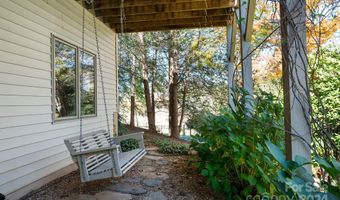 32 Scenic Valley Dr, Barnardsville, NC 28709