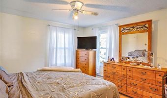 72 Vermont St, Cranston, RI 02920