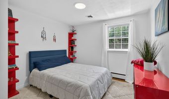 15 Lovejoy Rd, Andover, MA 01810