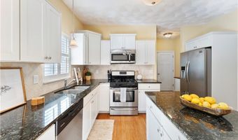 132 Julian Rd, Warwick, RI 02889