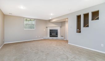 5125 Valley Frg, Asbury, IA 52002