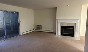 2407 S GOEBBERT Rd G202, Arlington Heights, IL 60005