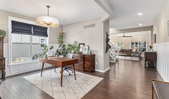 6217 S Trailwoods Dr, Ann Arbor, MI 48103
