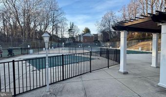 10620 WEYMOUTH St 1, Bethesda, MD 20814