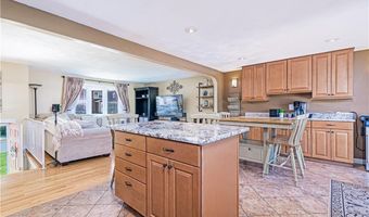 7 Lydia Ave, North Providence, RI 02904