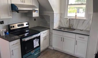 74 W 7TH St 3, Bayonne, NJ 07002