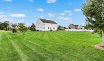 10 Gina Dr, Allentown, NJ 08501