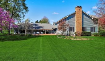 40498 N Sunset Dr, Antioch, IL 60002