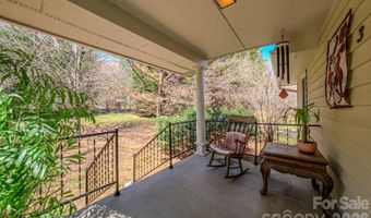 3 Taproot Trl, Barnardsville, NC 28709
