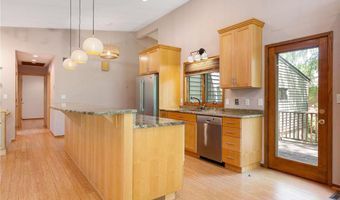 2006 11th Ave NE, Austin, MN 55912