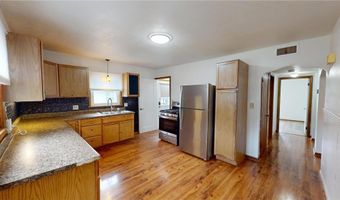 813 Pillsbury Ave, Albert Lea, MN 56007