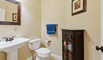 31 Pheasant Run Rd, Belgrade, ME 04917