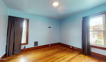 712 Bell Ave, Altoona, PA 16602