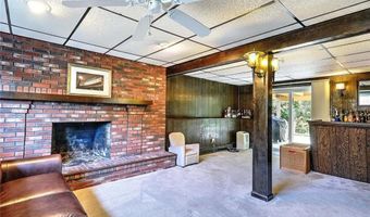 18 Sherri Dr, North Providence, RI 02911