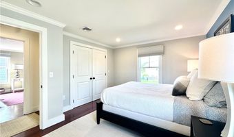 44 Tuckerman Ave, Middletown, RI 02842