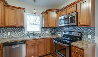 77 Devonshire Dr, Akron, OH 44312