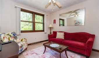 154 Spring Valley Dr, East Greenwich, RI 02818