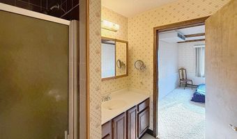 66 Sunset Ave, Buffalo, WY 82834