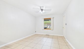 1727 Oakwood Dr, Anderson, IN 46011