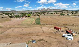 945 E Latigo Ct, Paulden, AZ 86334