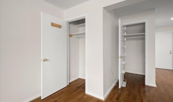8908 BATTERY Pl #5, Bethesda, MD 20814