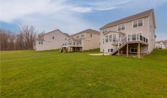 766 River Run Rd, Aurora, OH 44202