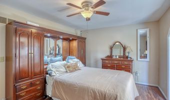 1275 N FARMVIEW Dr, Dover, DE 19904