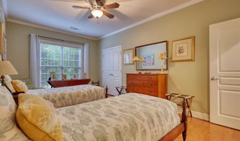 1231 WATER FRONT Rd, Greensboro, GA 30642
