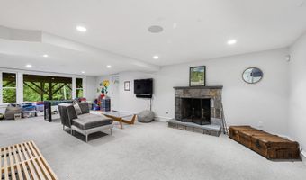 99 Porchuck Rd, Greenwich, CT 06831