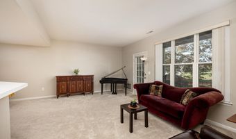 1468 Fox Pointe Cir, Ann Arbor, MI 48108
