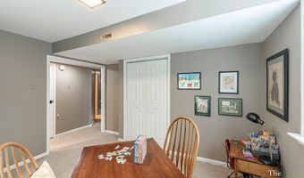 493 Edgeworthe Dr SE, Ada, MI 49301