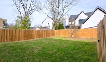 2441 N MCKINLEY St, Arlington, VA 22207