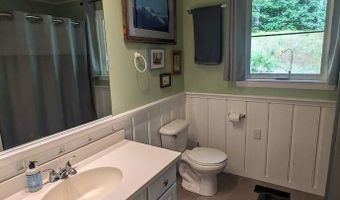 72 Tabor Cir, Albany, NH 03818