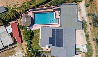 2573 Kauana Loa Dr, Escondido, CA 92029