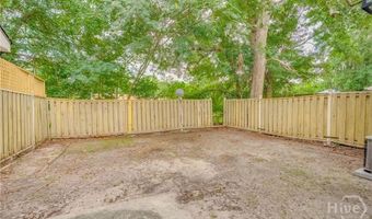 127 Holland Park Cir, Savannah, GA 31419
