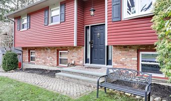14 Montclair Ave, Airmont, NY 10952