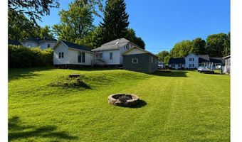 185 Maple St, Andover, OH 44003
