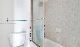 3101 N Country Club Dr 504, Aventura, FL 33180