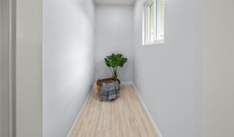 322 Anapalau St, Honolulu, HI 96825