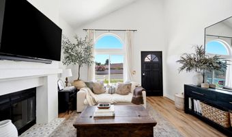 1022 Glenwood Way, Escondido, CA 92026