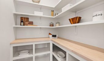 112 N HIGHLAND St, Arlington, VA 22201