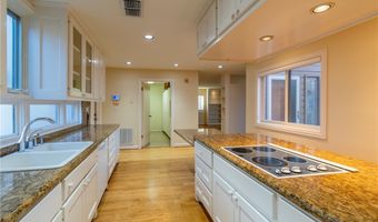 1500 Morningside Dr, Alice, TX 78332