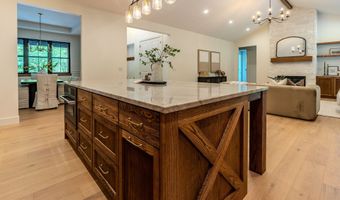 21054 E Country Club Rd, Brightwood, OR 97011
