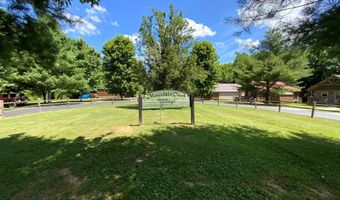 121 Lazy Bear Trl, Andrews, NC 28901