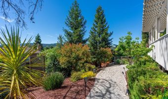 1416 Nighthawk Dr, Santa Rosa, CA 95409
