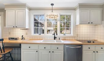 301 Maple St, Brattleboro, VT 05301